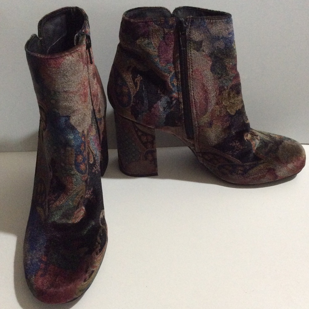 La Strada velvet floral paisley patterned booties